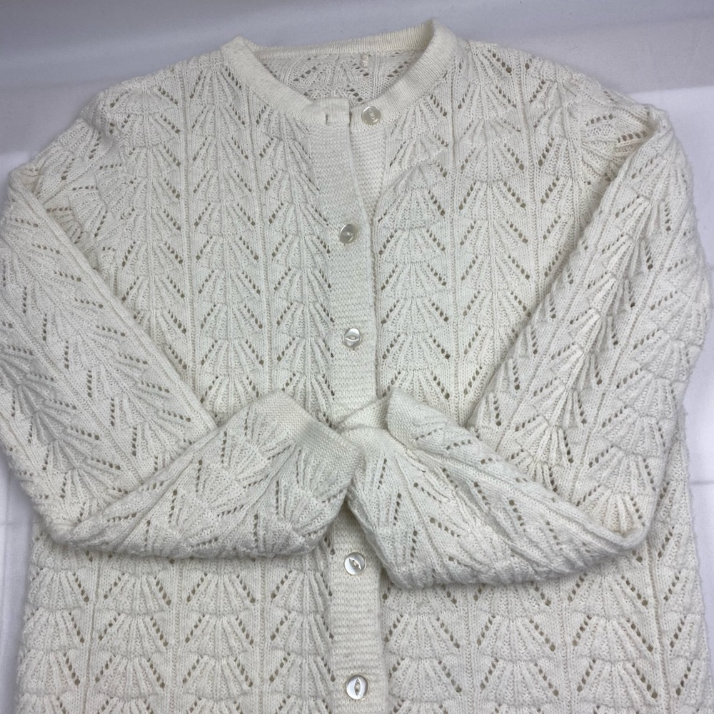 Women’s Sweater- White. Medium. Buttons Down. For cooler weather.